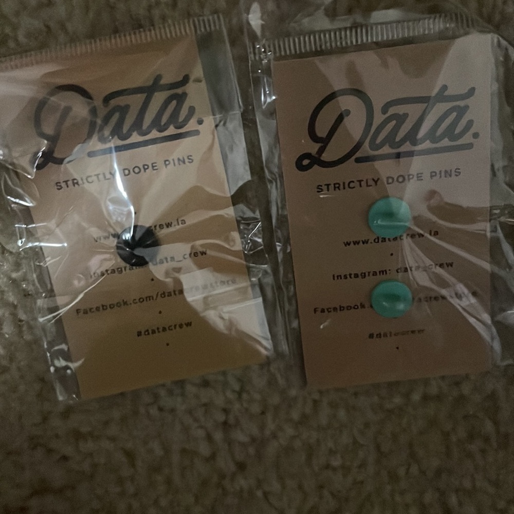 NWT STAR WARS PINS bundle​​​​​​​​​ - Picture 7 of 9